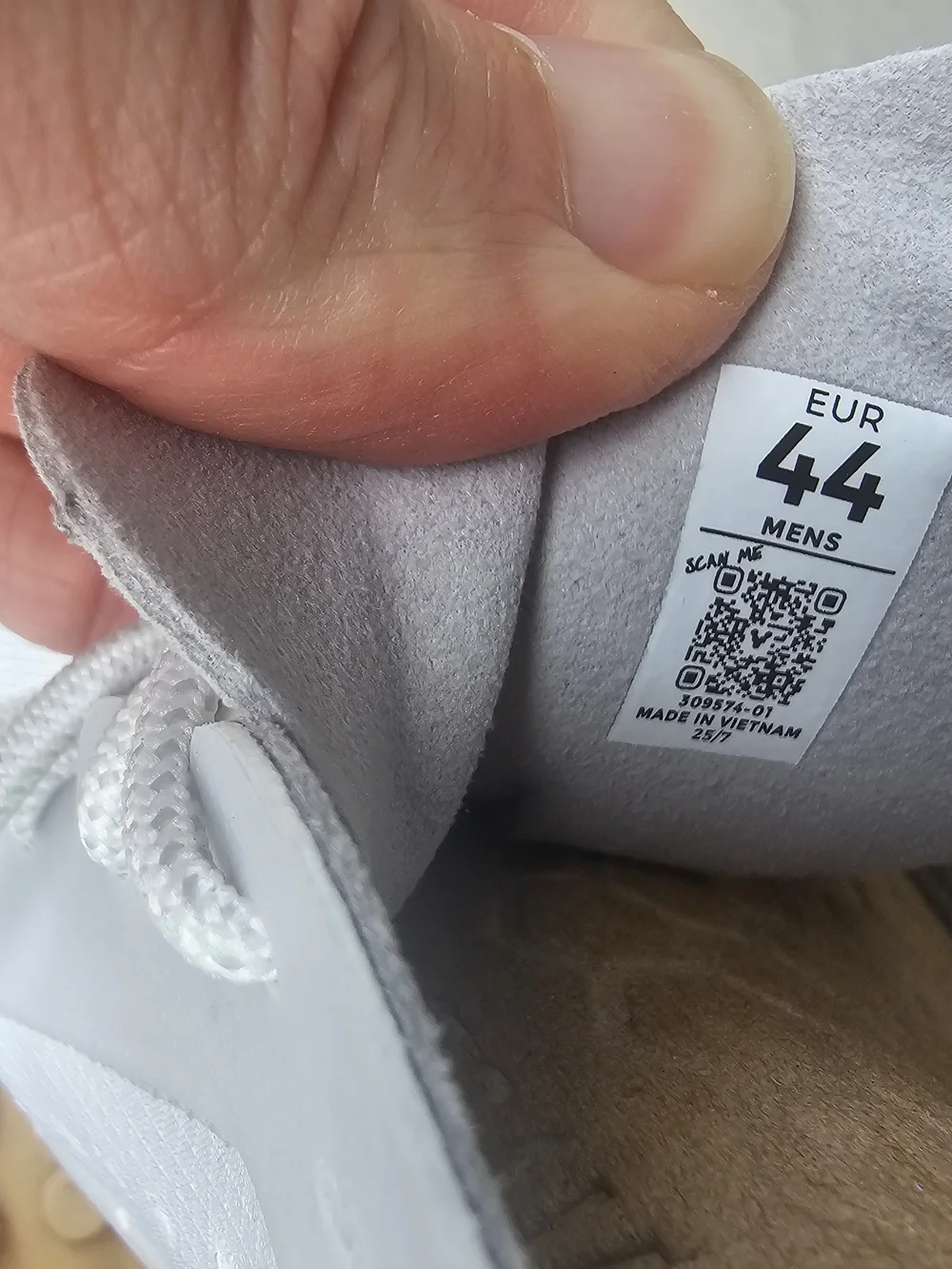 Size 11 - Vivobarefoot Primus Lite 3.5 - Mineral White